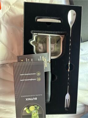 BUTNIX cocktail mixing set New in box
